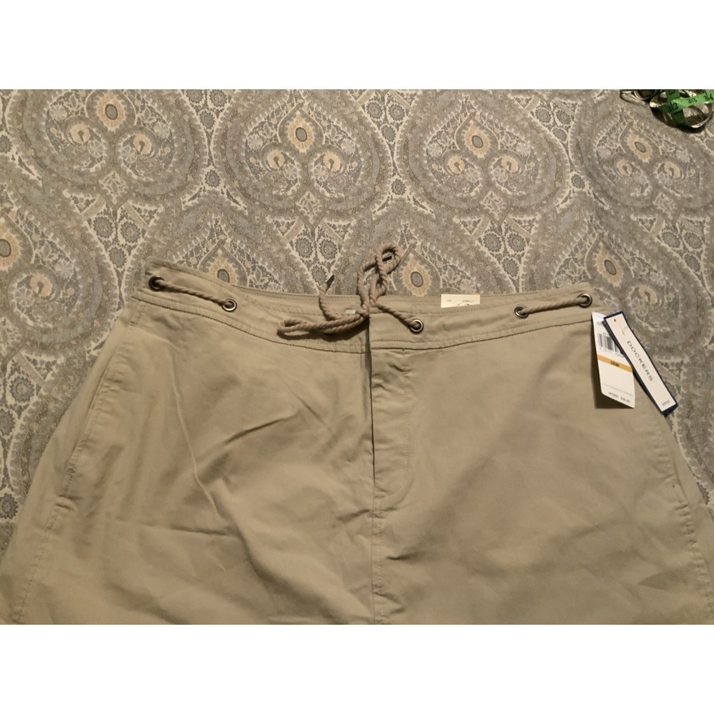 Dockers Womens Khaki Tan Skort Flat Front Cotton Blend Size 16W NWT - Picture 2 of 5
